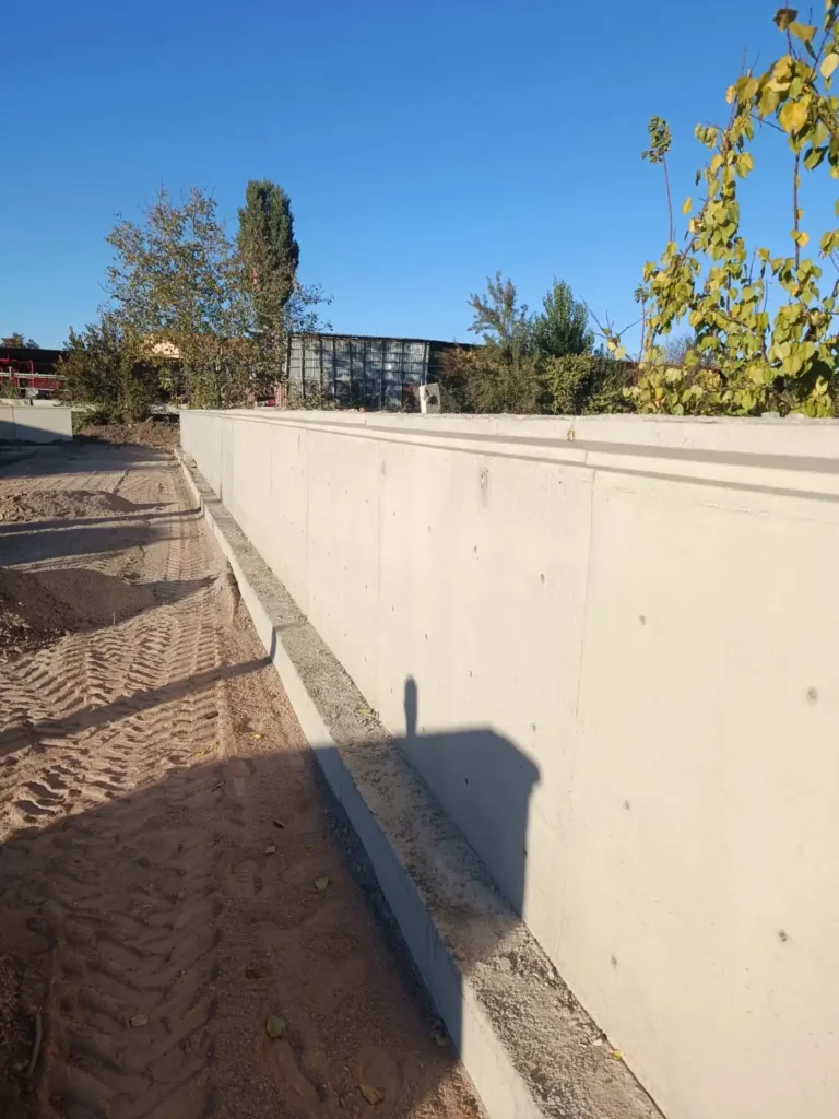 Desensiz bahçe duvarı